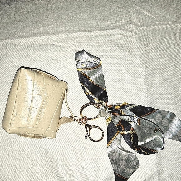 White Mini Bag with Gold Hardware and Scarf Accent A Handbag Charm - Picture 3 of 3